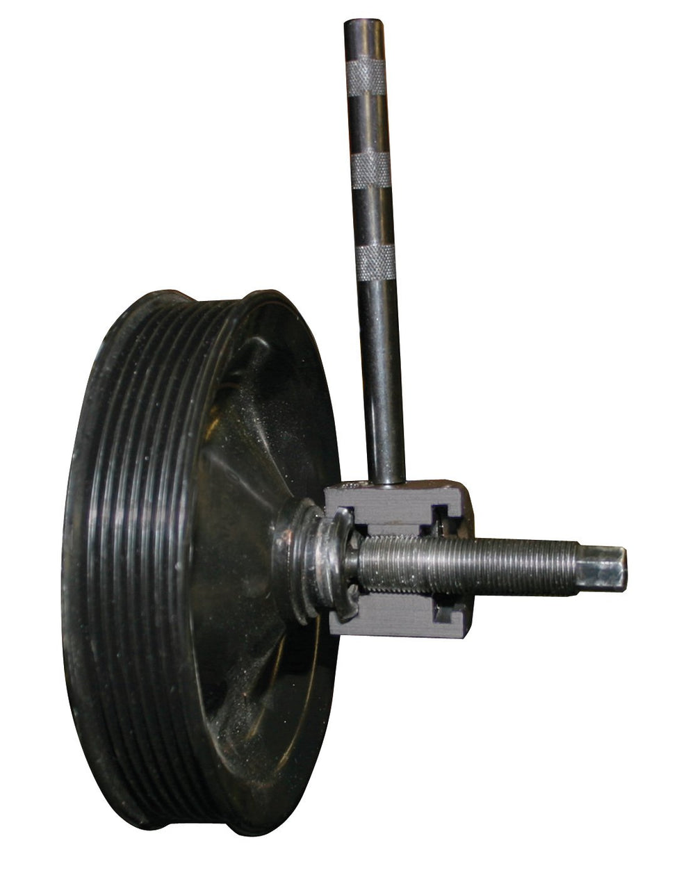 Lisle 39000 No Slip Pulley Puller in action enables quick pulley removal from belt systems