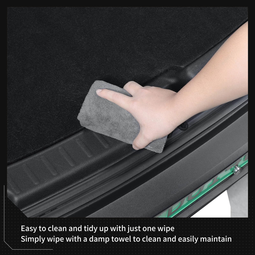 LUCKEASY Guard shields cargo area during loading and unloading.