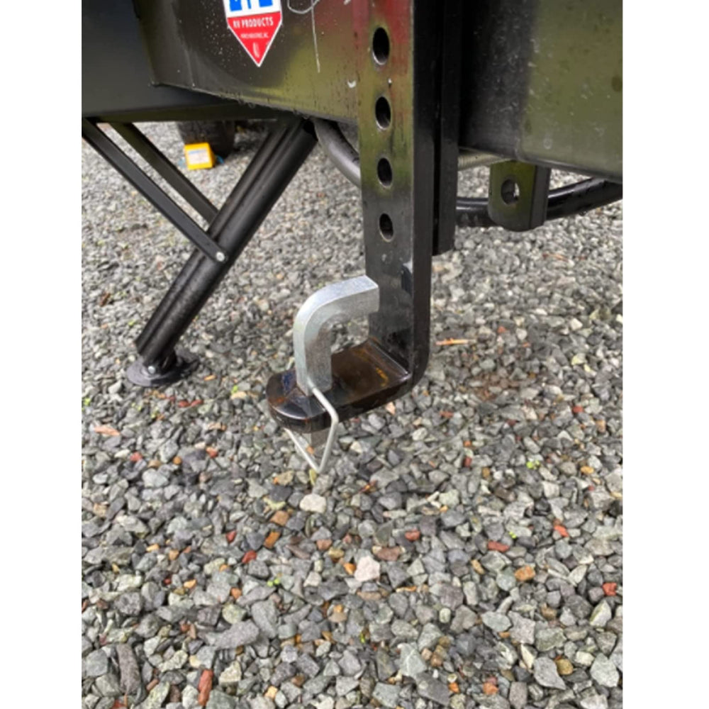 Lusheer rust-resistant coated pins resist elements for longer outdoor use