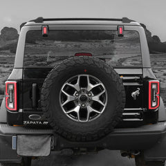 2-door Bronco fit demonstrating compact, OEM-like integration.