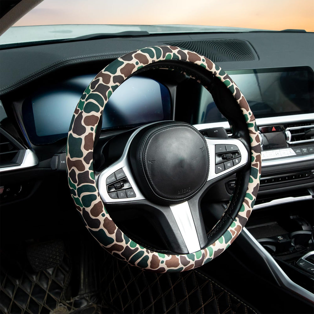 MAKLUVL breathable steering cover featuring airflow to stay comfortable