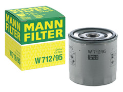 MANN-FILTER W 712/95 front view shows rugged filter for VW/Audi engines delivering clean oil.