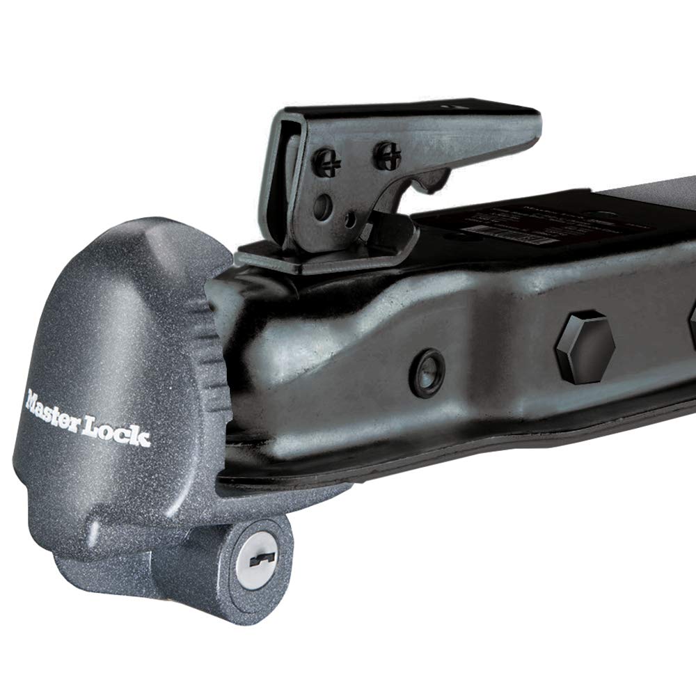 Master Lock 379ATPY close-up metal lock body deters tampering.