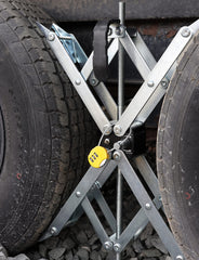 Maxchock packaging includes drill bit and accessories for quick setup