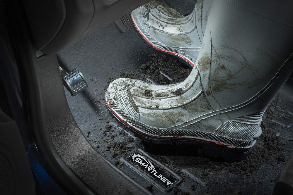 maxliner honda pilot easy-clean design with hose-off capability.
