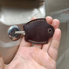 Compatible with many keys, excludes square controllers and oversized keys.