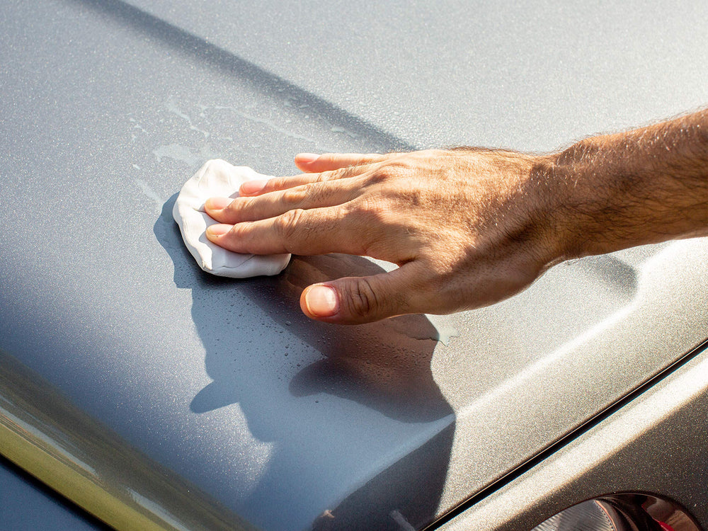 Meguiar's XL Clay Kit quick detailer spray provides lubrication for a smooth glide.