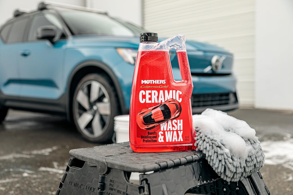 Mothers California Gold Ceramic Wash & Wax streak-free result example