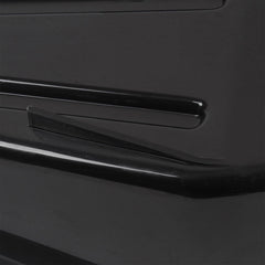 MOTO4U splash-proof design minimizes oil mist during draining.