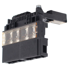 MOTOKU battery terminal connector close-up highlighting secure contact