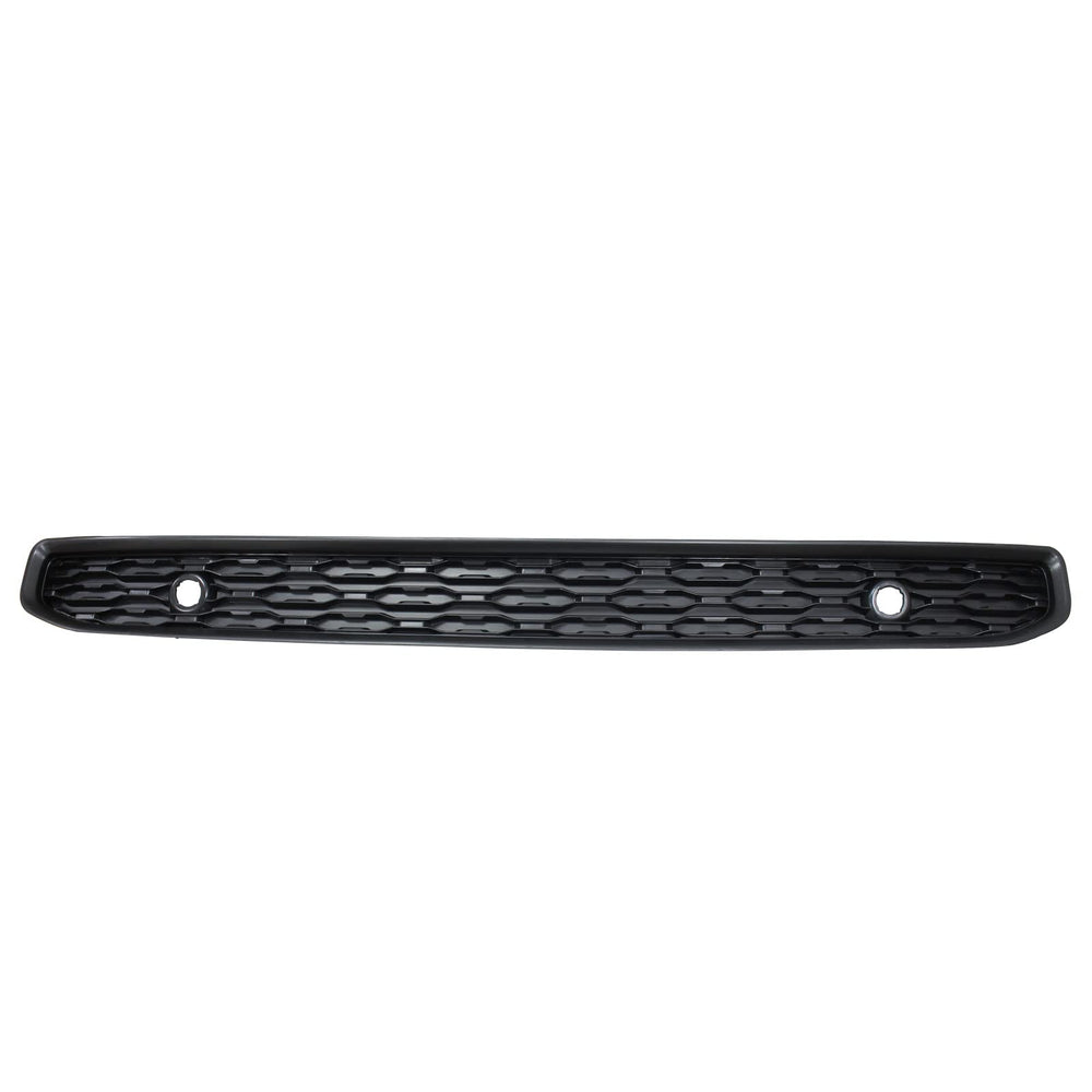 Close-up of MOTOKU lower grille fitting Ram 1500 DT