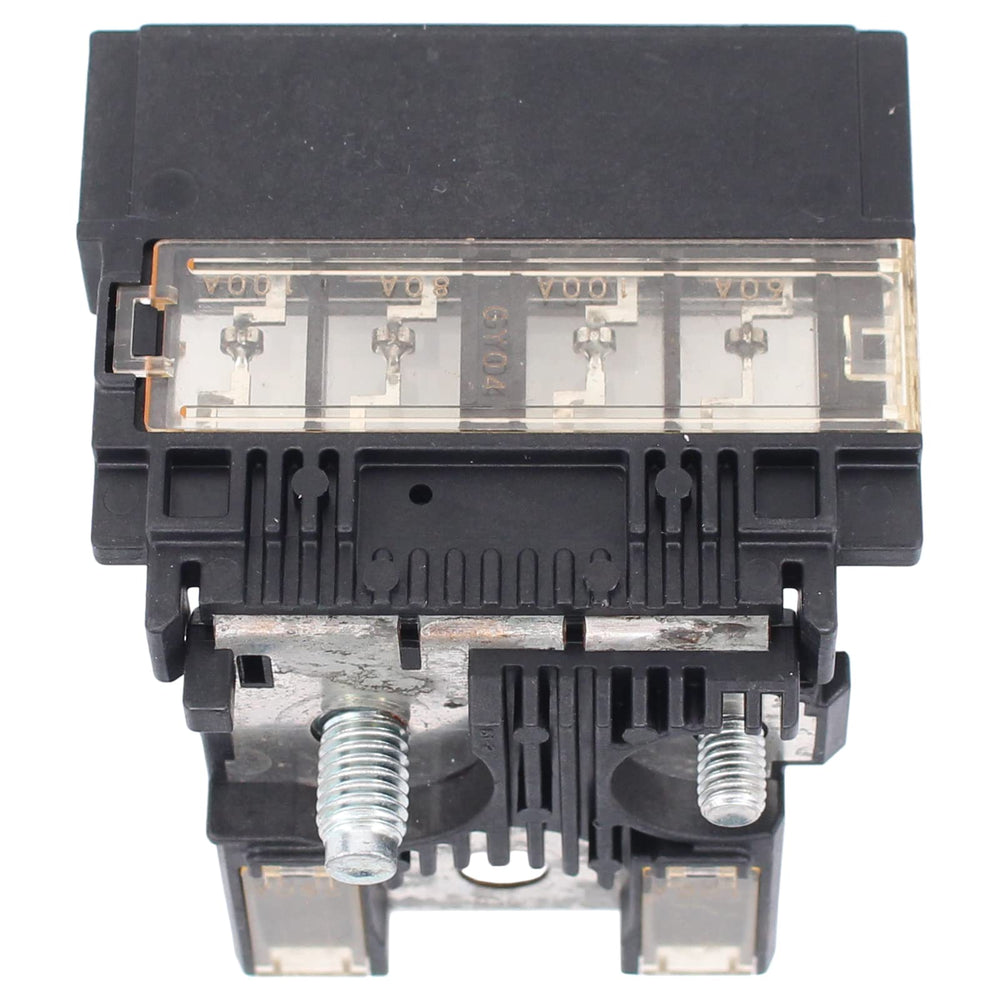 MOTOKU vehicle installation step visual illustrating simple in-vehicle wiring fit