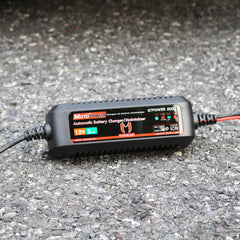 MOTOPOWER MP00207A car battery usage demonstrates reliable charging on the go