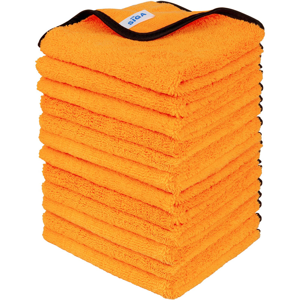 MR.SIGA dual-sided microfiber towel in gold for efficient car washing and drying.