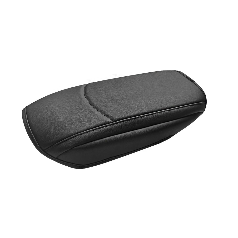 Muslogy pet-friendly cover protects against spills and scratches.