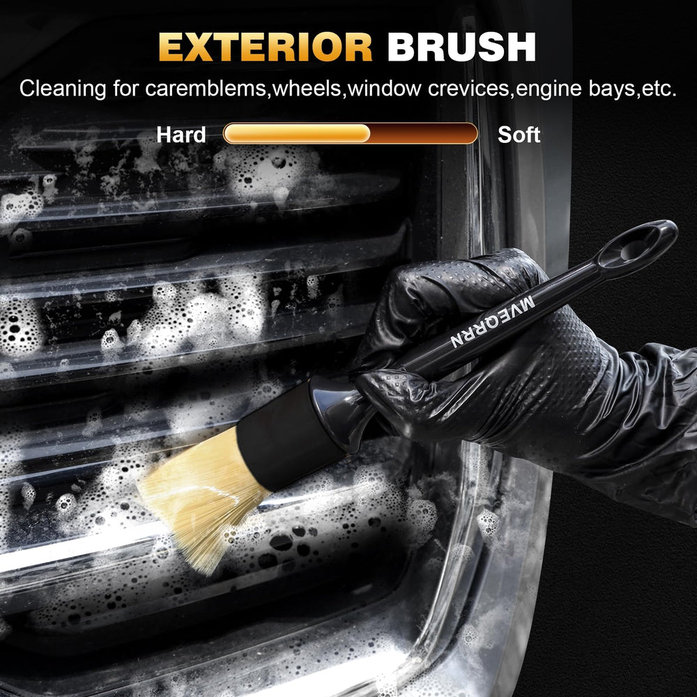 MVEQRRN dual-head car vent brush cleans vents and grills efficiently