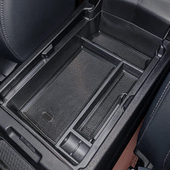 Neepiar daily-use organization in car keeps essentials within reach during drives.