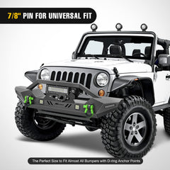 Nilight shackle pairs with winch and tow straps for reliable recovery.