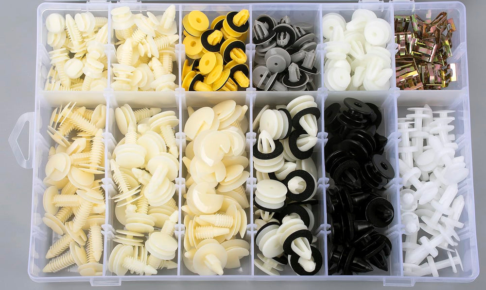 OAUTOO trunk and liftgate retainer assortment in packaging for GM models