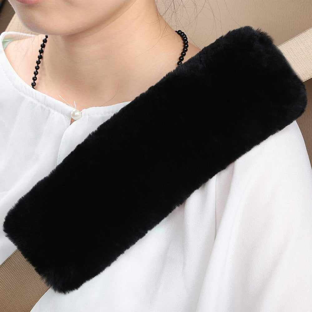 Ogland seatbelt pad black with natural wool provides gentle shoulder support