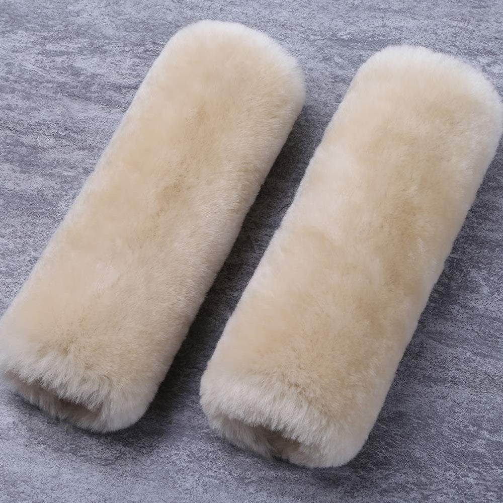 OGLAND close-up wool texture shows premium merino softness for daily use