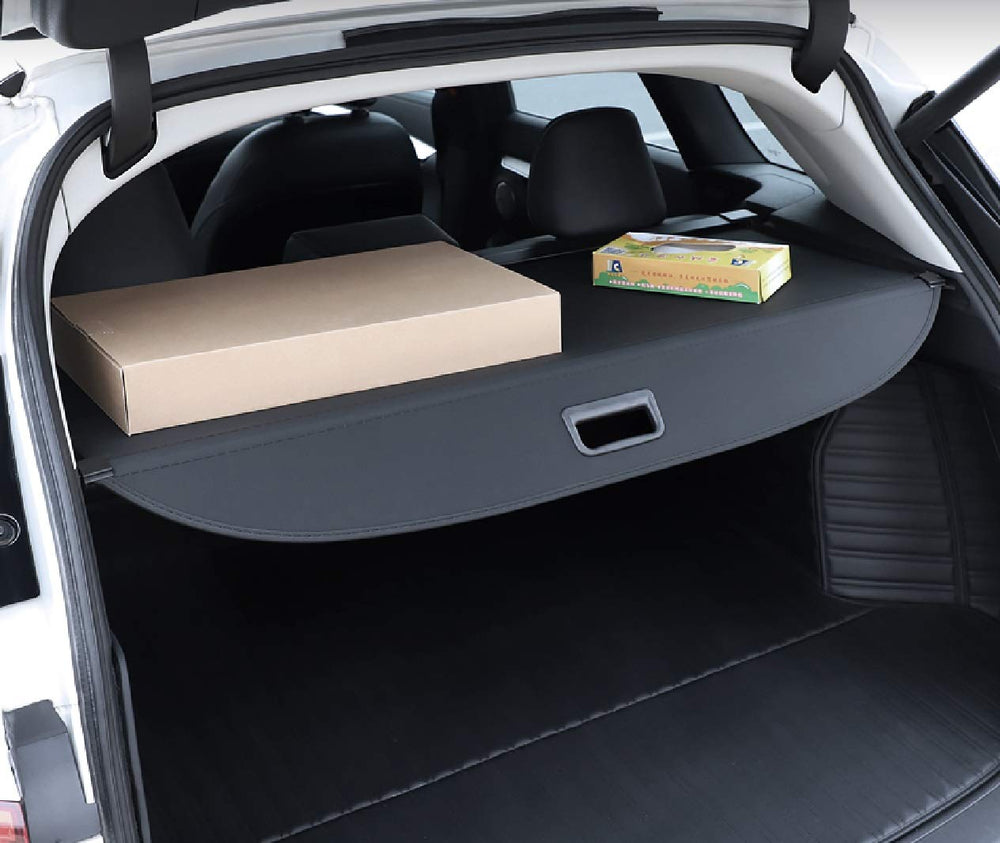Okutech cargo cover keeps valuables hidden during trips