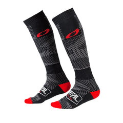 O'NEAL Pro MX Sock Covert charcoal keeps feet dry and cushioned during rides.