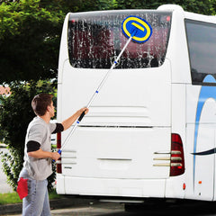 Ordenado 180-degree mop head rotation improves control during washing.