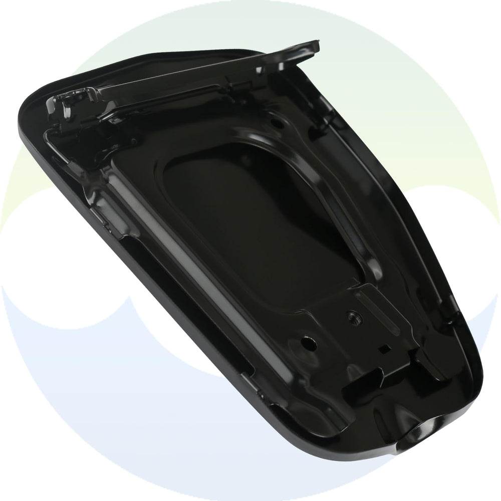 Osompar fuel door close view demonstrates secure, snug fit.