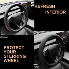 Glove-like fit from PINCTROT enhances steering precision and control.