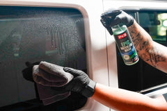 P&S Epic Waterless Wash gloss reflection for showroom-like shine.
