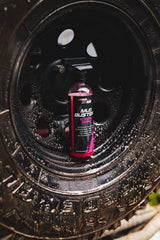 Foam cannon spray of Mud Buster for fast coverage