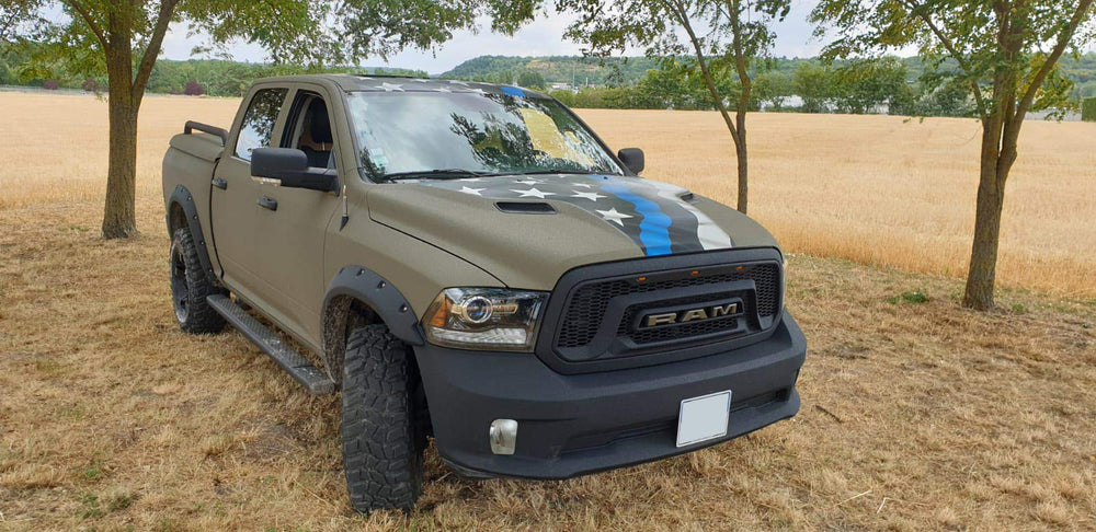 RAPTOR Tintable Truck Bed Liner Kit finished options offer glossy or matte looks.