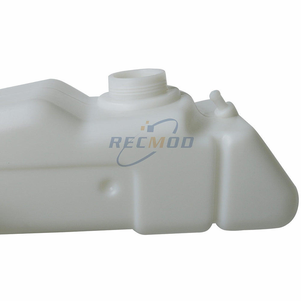 Bobcat A300 installation with Recmod water tank, quick replacement.
