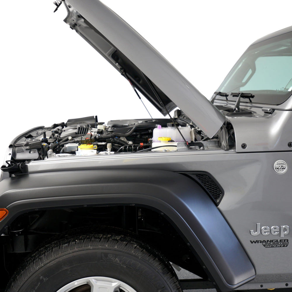 Durable black powder-coated hardware resists wear in rugged off-road environments.