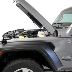 Durable black powder-coated hardware resists wear in rugged off-road environments.