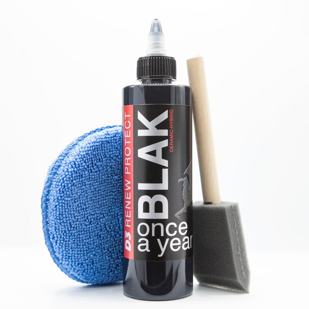 RENEW PROTECT BLAK tire shine adds deep black color with UV protection.