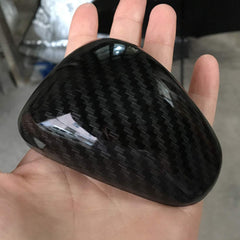 Ruihe carbon-fiber accent creates refined cabin detail