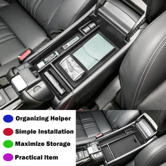 RUNROAD durable materials ensure daily use in busy HR-V interiors.