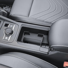 RUNROAD upper-lower-compartments arrangement for quick access and larger storage.