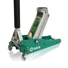 SATA hybrid jack side view highlighting portability for on-the-go repairs