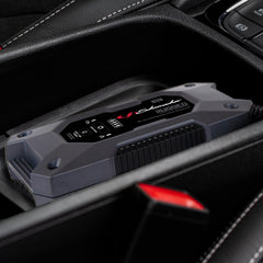 Schumacher SL1654 rugged housing and heavy-duty cables for reliability.