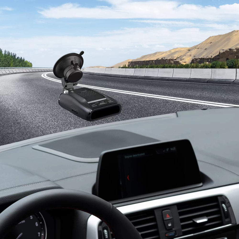 SDSACZMU universal mounting with six suction cups for multi-car transfer.