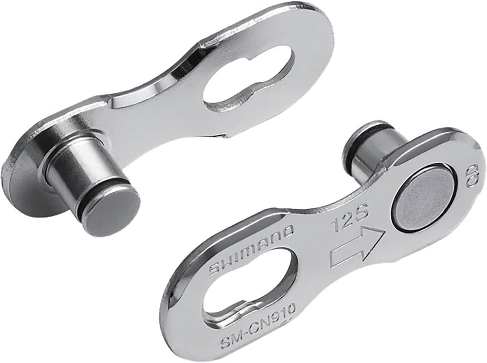 Shimano XTR quick link set in silver, ready for reliable 12-speed connections.