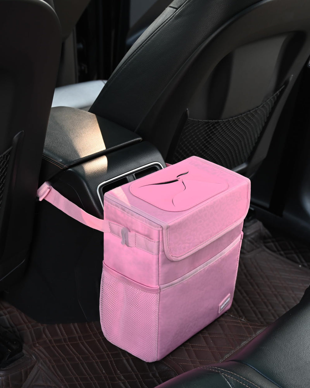 SIBOFUEGO leakproof lining leopard-pink prevents spills and makes cleanup simple.