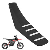 Silutrcn Yozma IN10 seat cover with white stripe protects the cushion from rain and wear