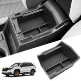SKTU Forester center console organizer close-up showing high-quality ABS and rubber for tidy storage.