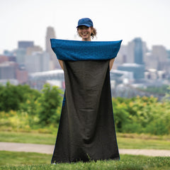 Sprints towel absorbs moisture and dries quickly for workouts and travel.