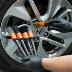 SPTA brush with comfortable grip handle for car detailing