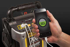 Stanley FatMax J7CS clamps in use illustrate safe jump starting
